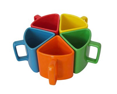 كوب سيراميك مثلث ملون